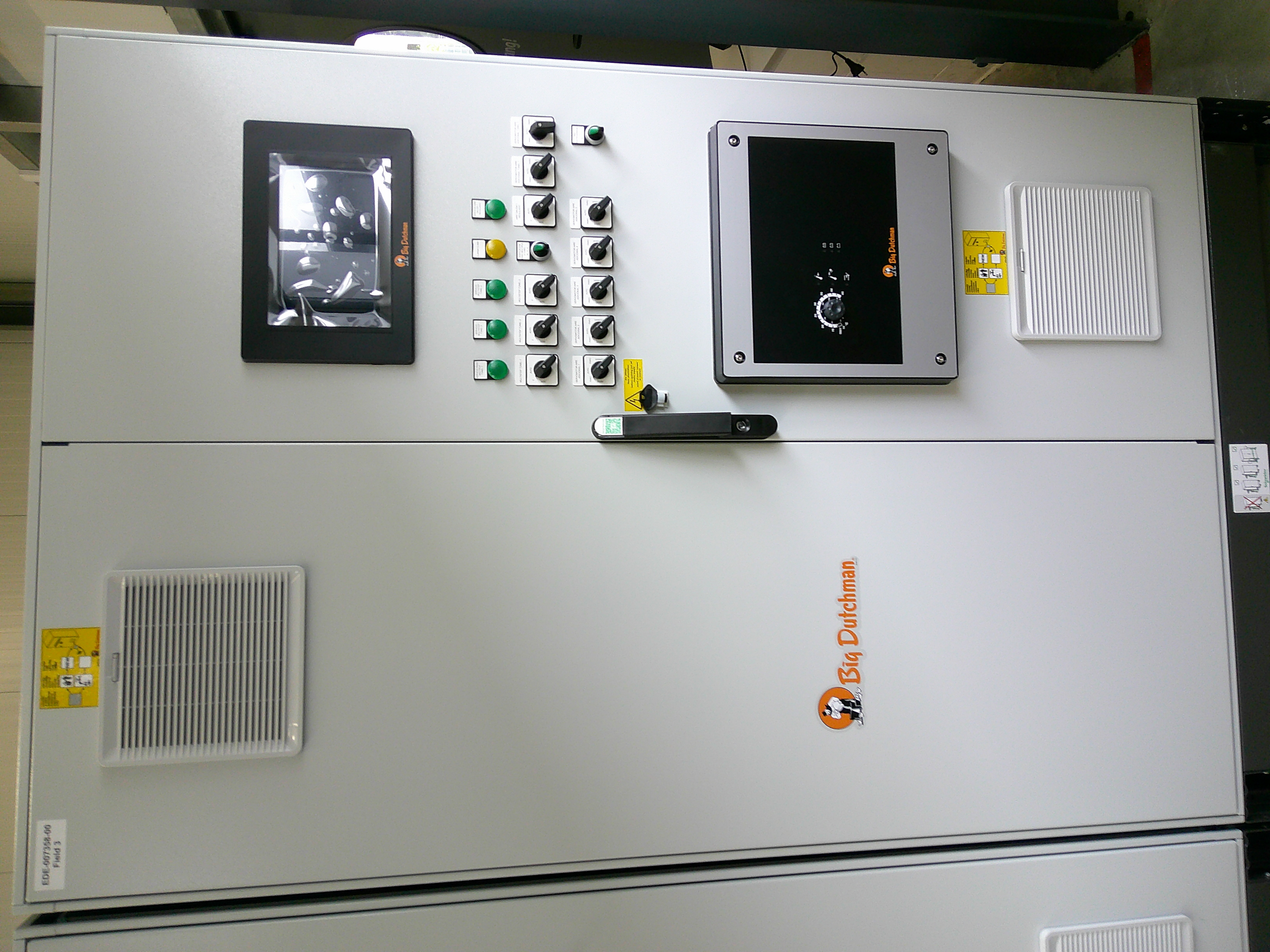 Control cabinet Guillen Utiel house D